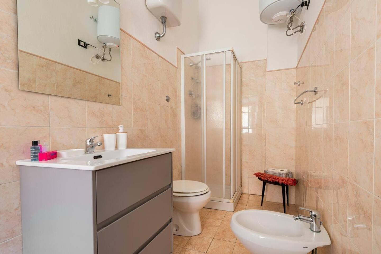 La Casa Di Beppe Hotel Piombino Buitenkant foto